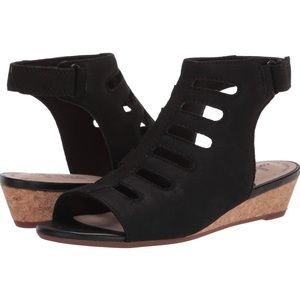 Clarks Abigail Sing Wedge Sandal Size 10M